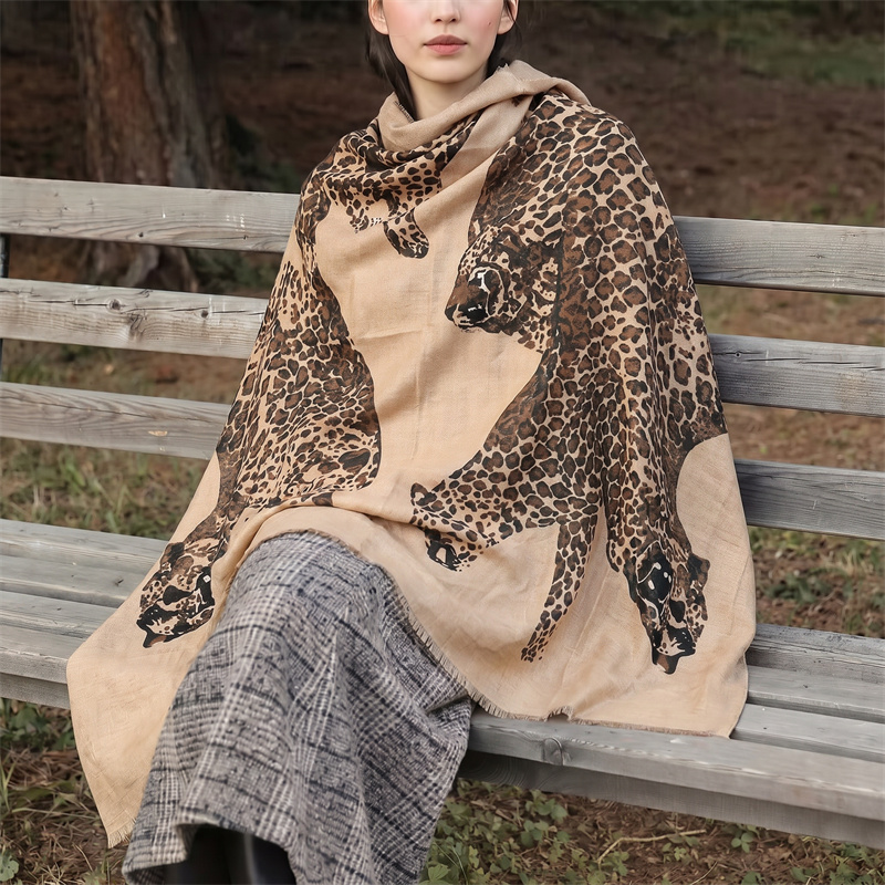 Vintage Leopard Print Hijab an - огляд і ціна Vintage Outdoor Fashion