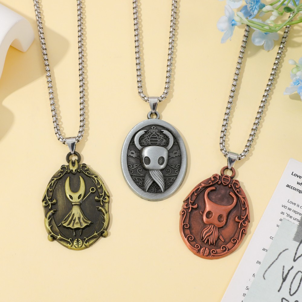 Game amulet pendant necklace,  - огляд і ціна Vintage Fashion Game